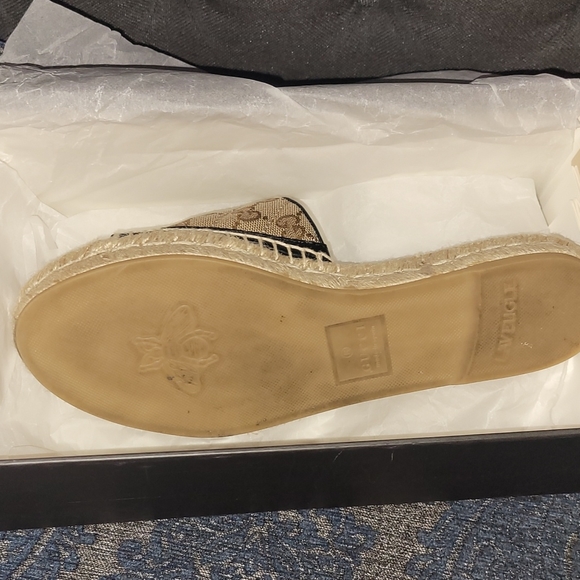 COPY - Gucci slides - Picture 3 of 5